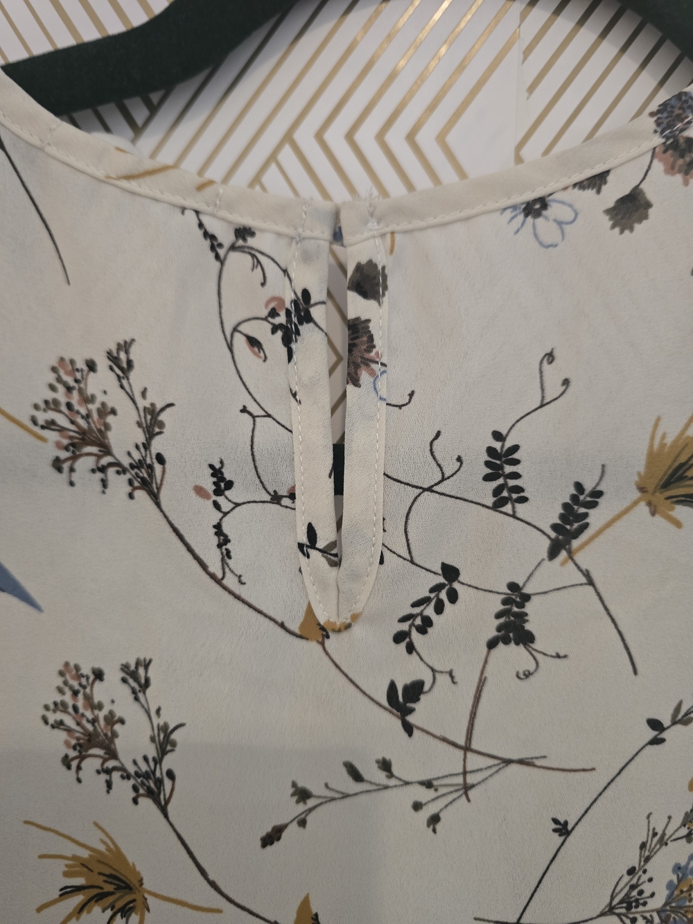 Sienna Sky Botanical Print Flounce-Sleeve  Blouse - Picture 6 of 6